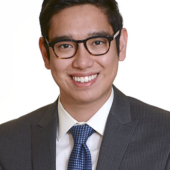 Headshot of Mauricio Nicholas