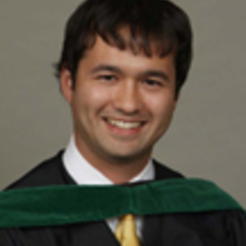 Headshot of Adrian Flores