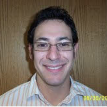 Headshot of Julian Villar